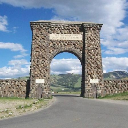 גרדינר Parkway Yellowstone Guest House Apartment #3 מראה חיצוני תמונה