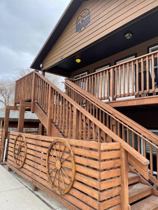 גרדינר Parkway Yellowstone Guest House Apartment #3 מראה חיצוני תמונה
