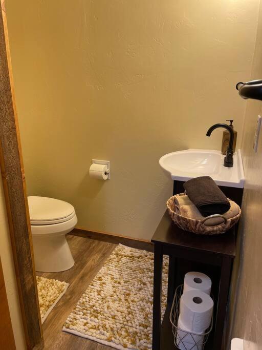 גרדינר Parkway Yellowstone Guest House Apartment #3 מראה חיצוני תמונה